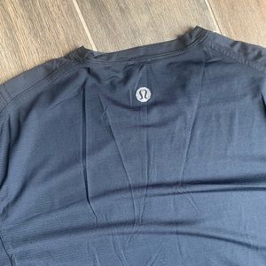 Men's Black Lululemon T-Shirt